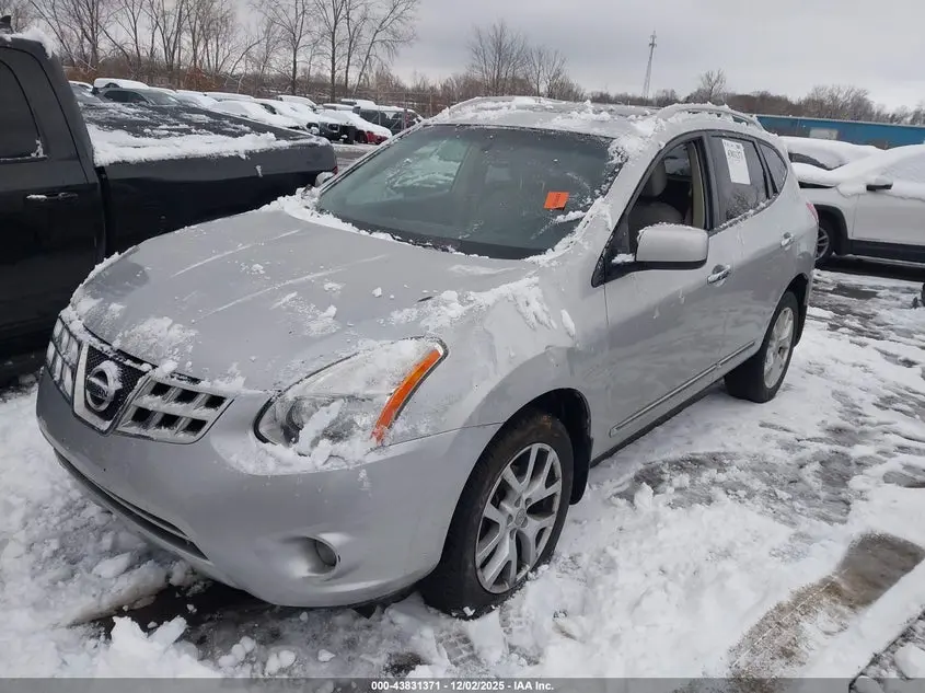 2011 NISSAN ROGUE SV