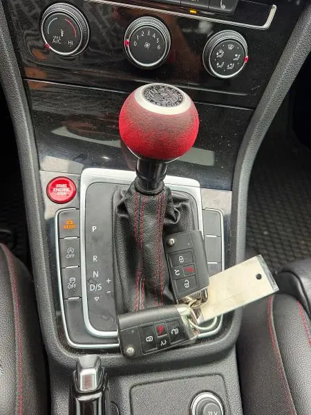2020 VOLKSWAGEN GTI S  