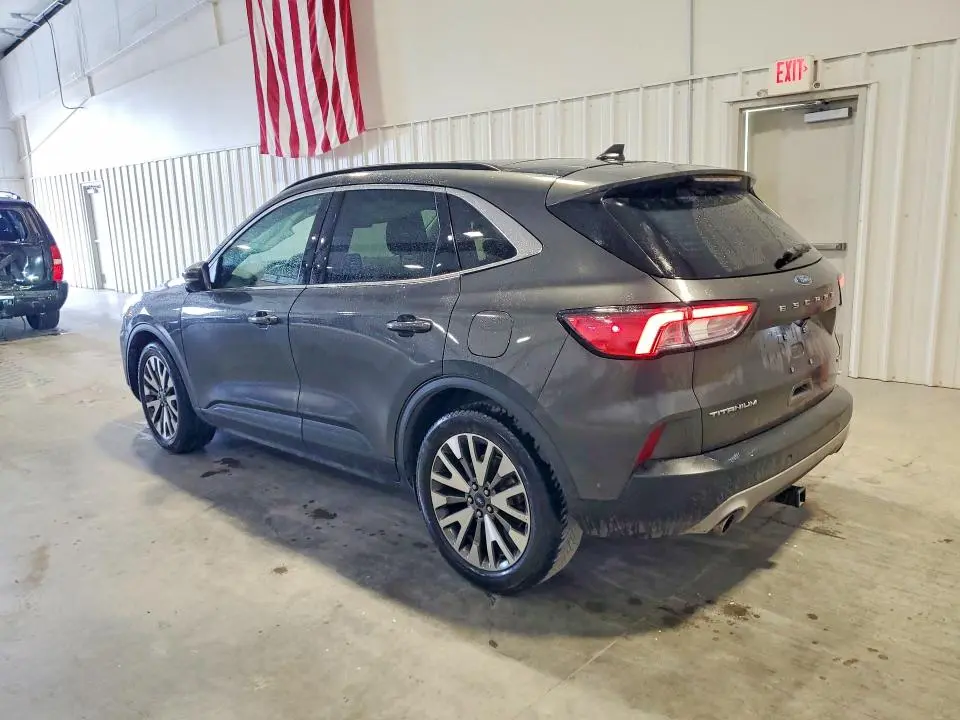 2020 FORD ESCAPE TITANIUM  