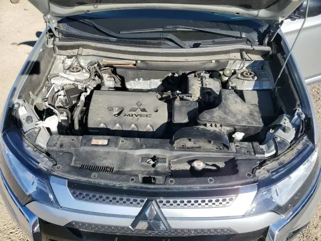 2020 MITSUBISHI OUTLANDER SE  