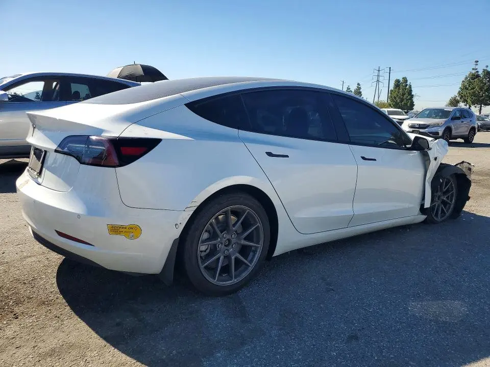 2022 TESLA MODEL 3   