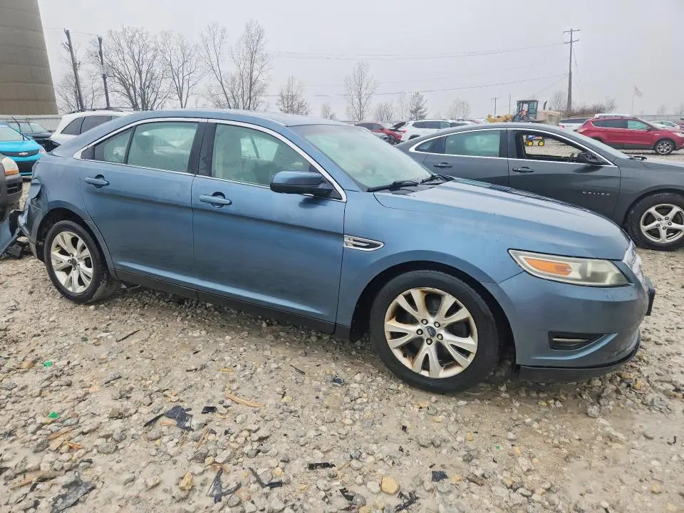 2010 FORD TAURUS SEL  