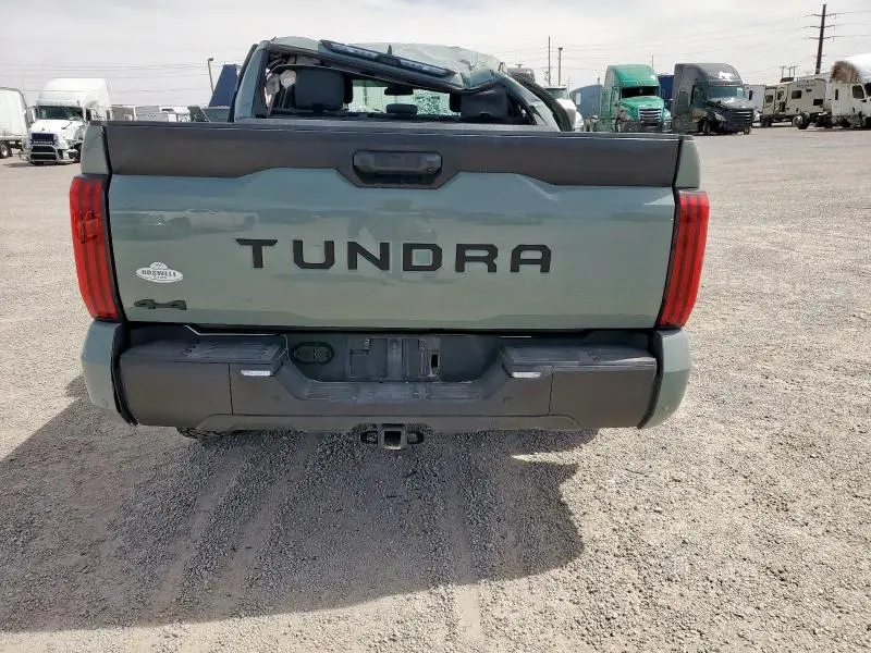 2025 TOYOTA TUNDRA CREWMAX SR  