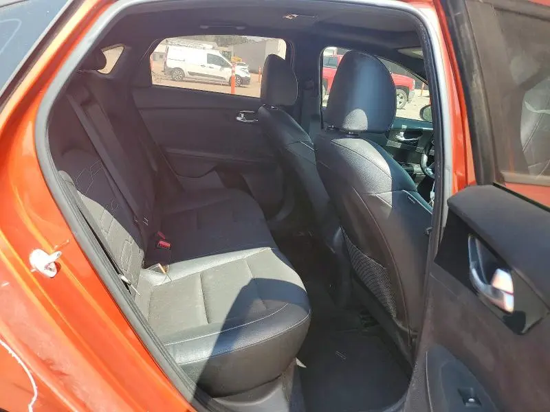 2020 KIA FORTE GT LINE  