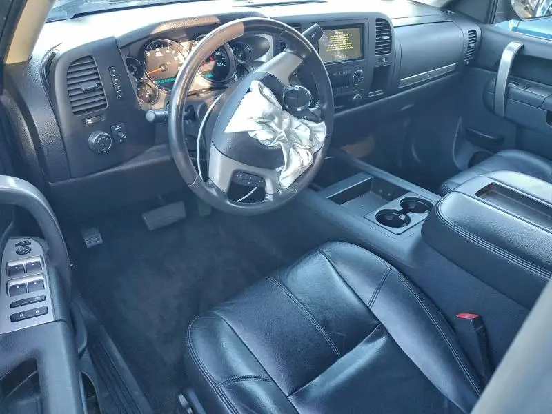 2011 CHEVROLET SILVERADO K1500 LT  