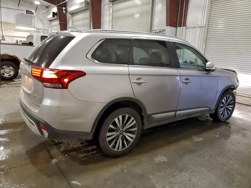 2019 MITSUBISHI OUTLANDER SE  