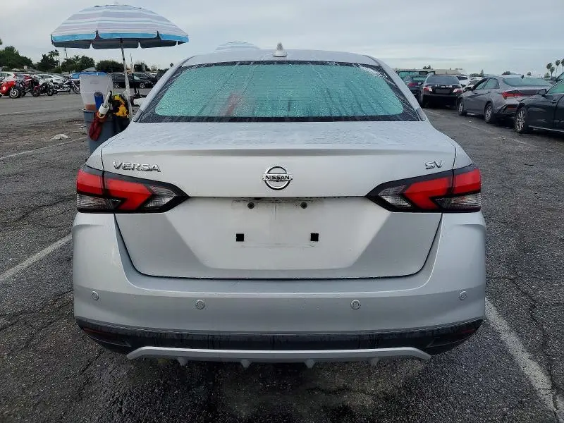 2021 NISSAN VERSA SV  