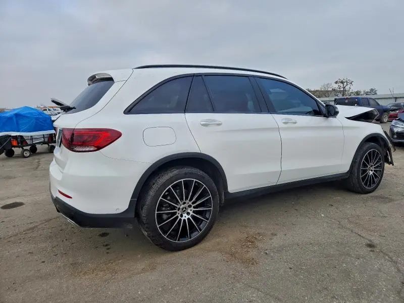 2021 MERCEDES-BENZ GLC 300  