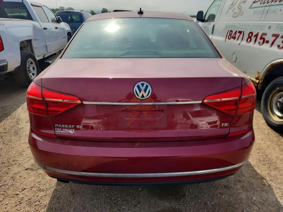 2016 VOLKSWAGEN PASSAT SE  