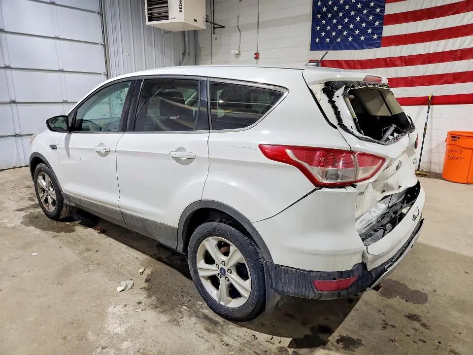 2016 FORD ESCAPE SE  