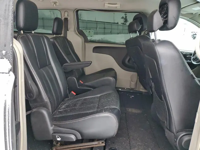 2013 CHRYSLER TOWN & COUNTRY TOURING  