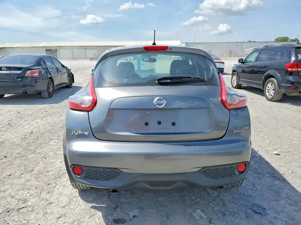 2015 NISSAN JUKE S  