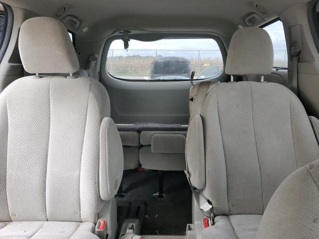 2011 TOYOTA SIENNA LE