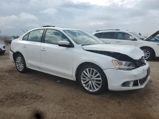 2013 VOLKSWAGEN JETTA SEL  