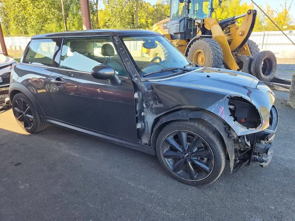 2013 MINI COOPER S  