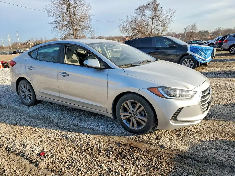 2017 HYUNDAI ELANTRA SEL  