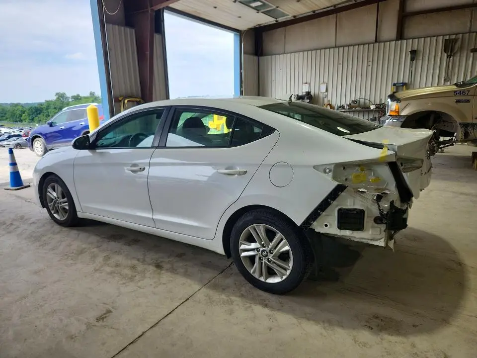 2020 HYUNDAI ELANTRA SEL  