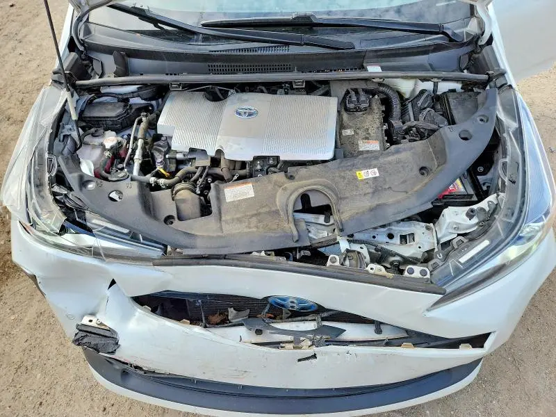 2021 TOYOTA PRIUS LE AWD-E  