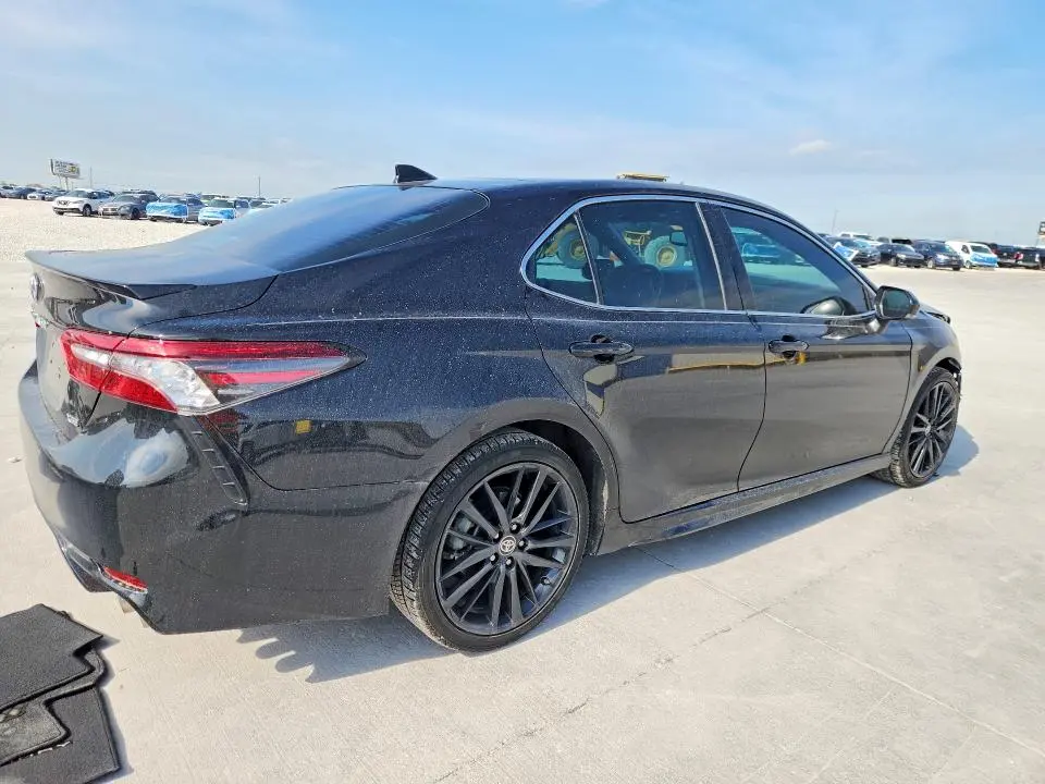 2021 TOYOTA CAMRY   