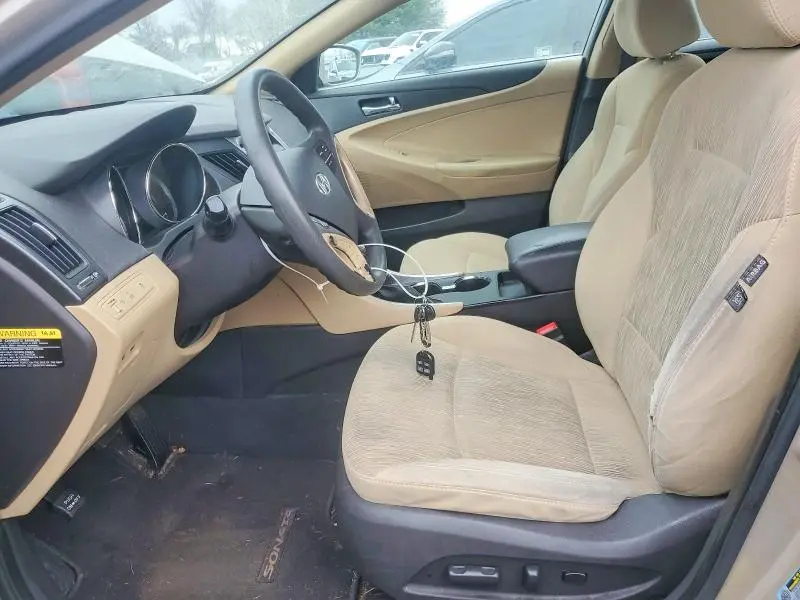 2012 HYUNDAI SONATA GLS  