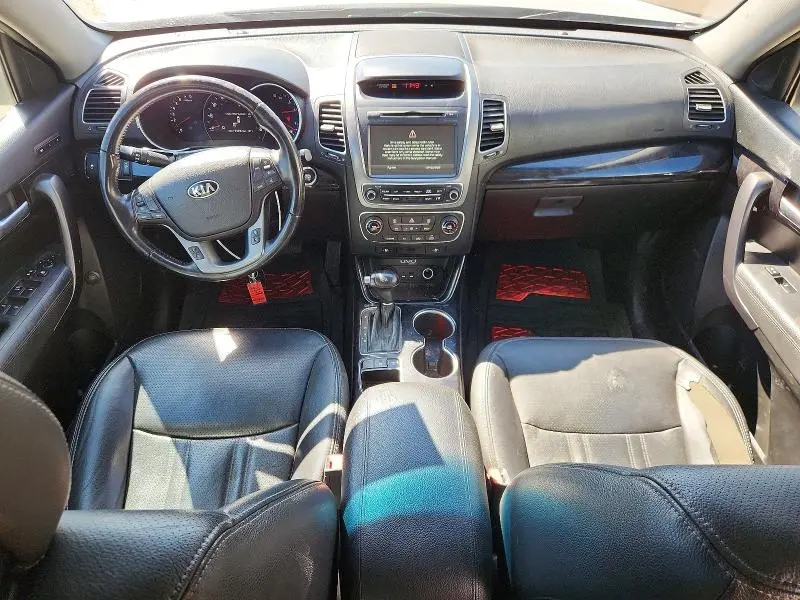 2014 KIA SORENTO LX  