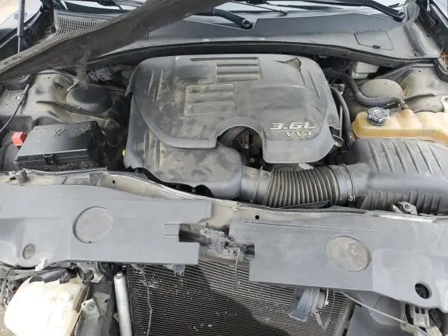 2013 DODGE CHARGER SE  