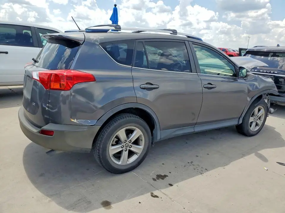 2015 TOYOTA RAV4 XLE  