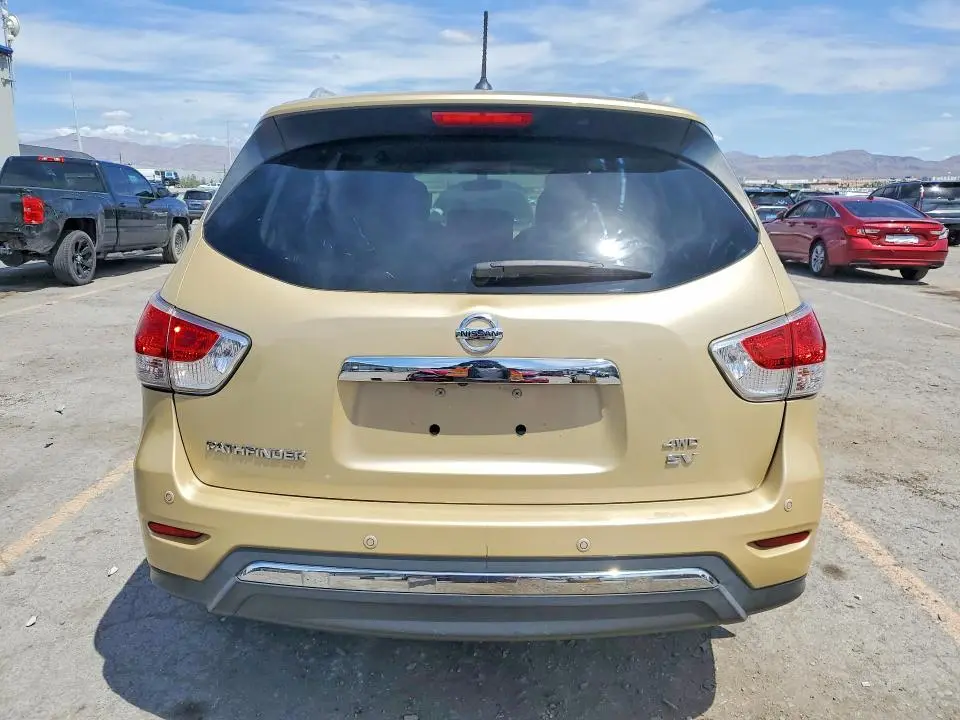 2013 NISSAN PATHFINDER S  