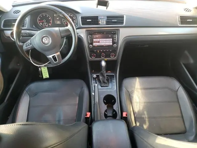 2015 VOLKSWAGEN PASSAT S  