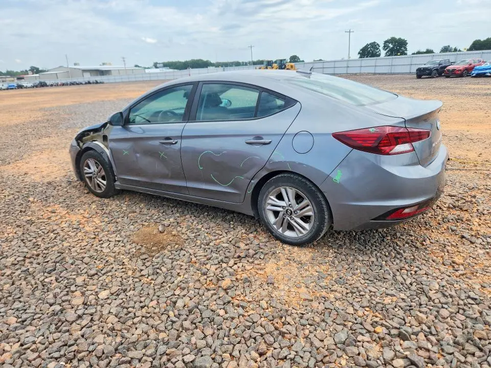 2019 HYUNDAI ELANTRA SEL  
