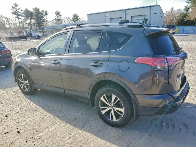 2017 TOYOTA RAV4 XLE  