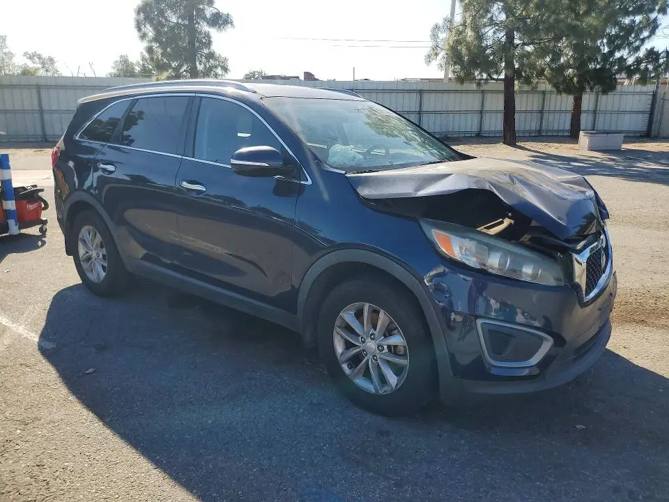2016 KIA SORENTO LX  