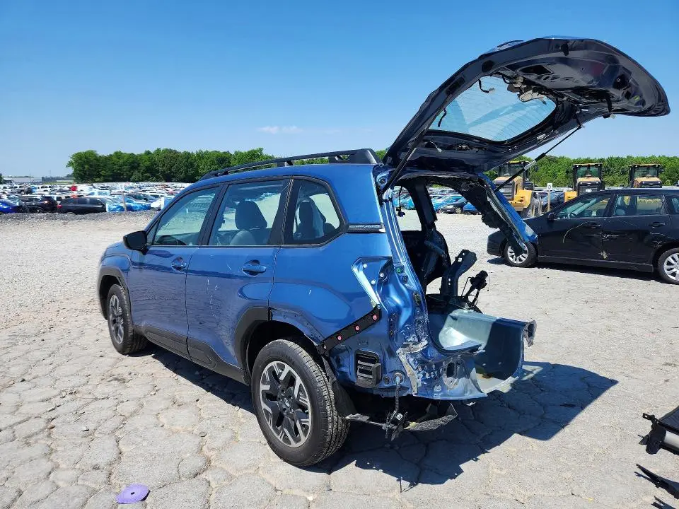 2025 SUBARU FORESTER   