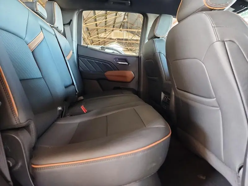 2025 GMC CANYON AT4  