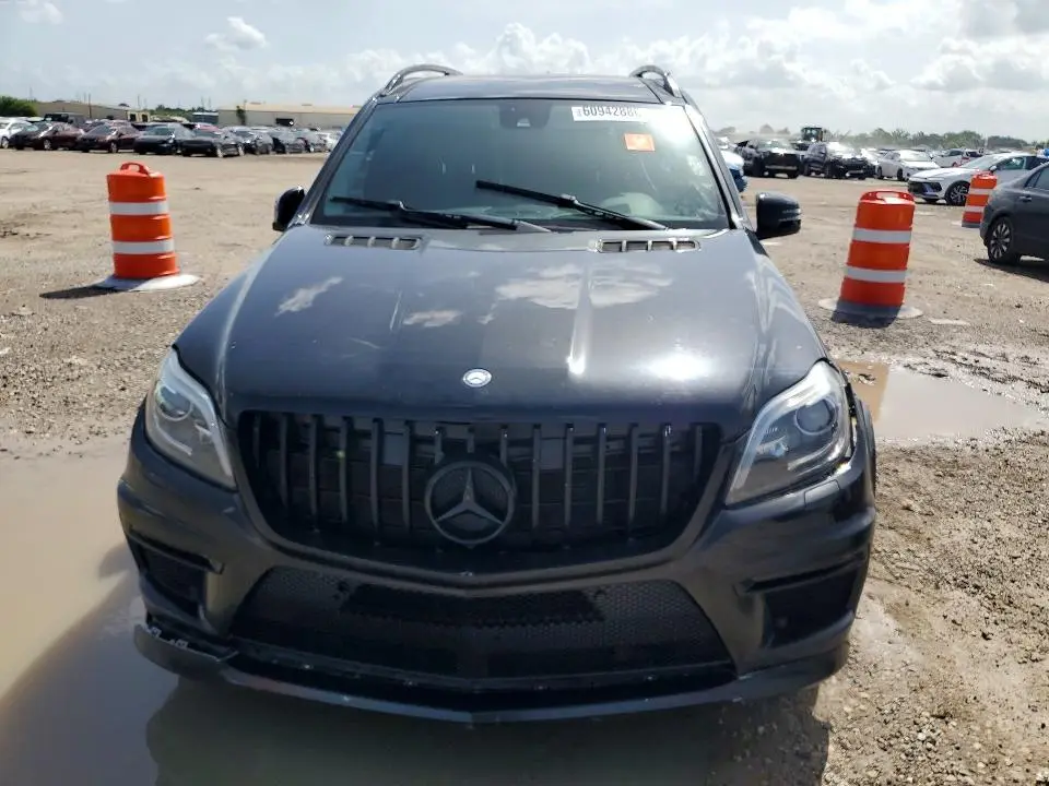 2016 MERCEDES-BENZ GL 550 4MATIC  