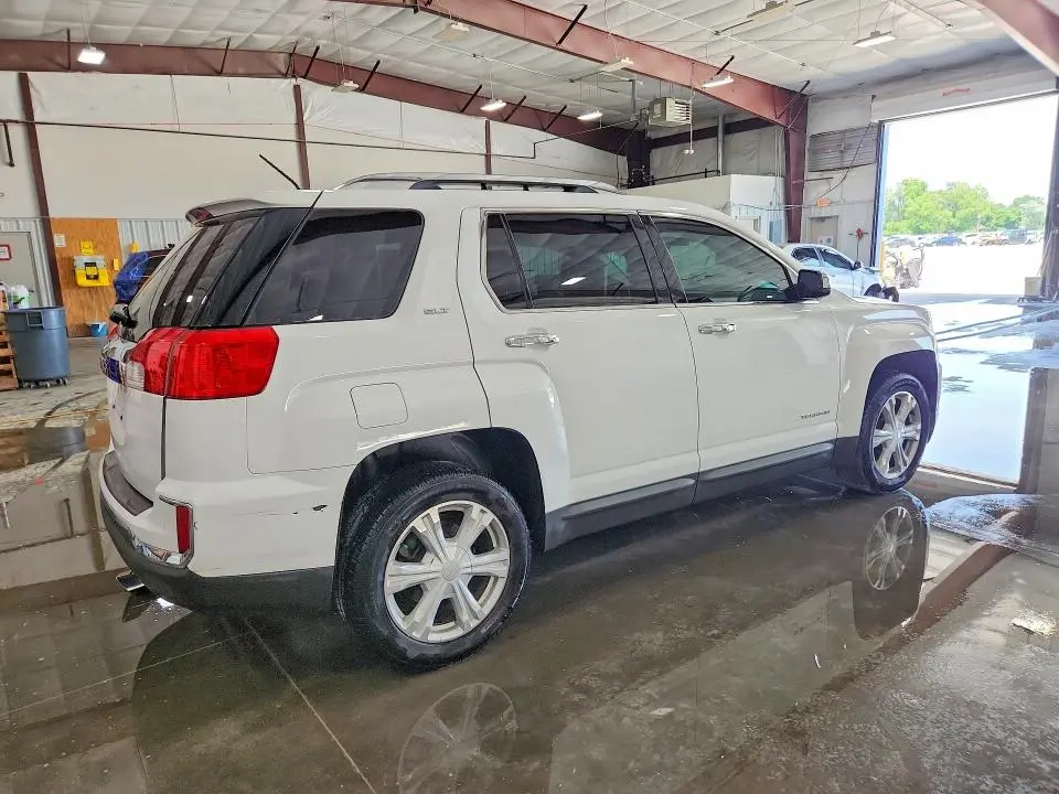 2017 GMC TERRAIN SLT  