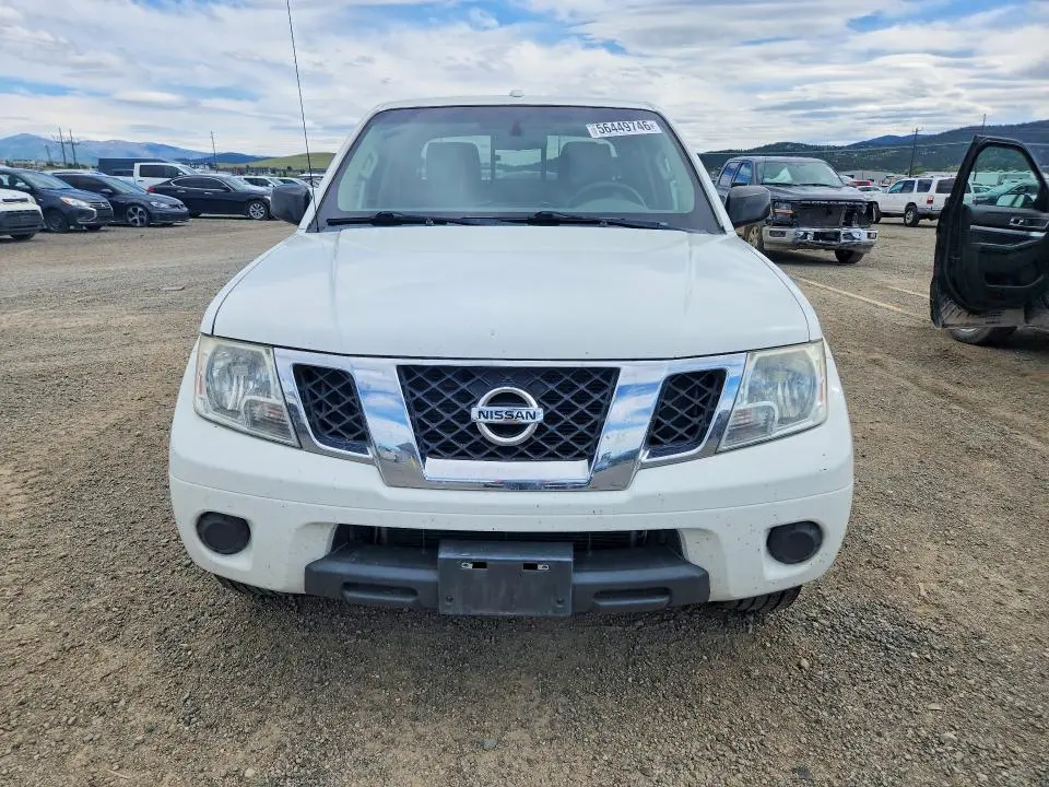 2016 NISSAN FRONTIER SV  