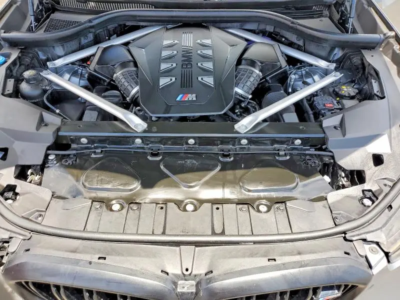 2024 BMW X5 M60I  