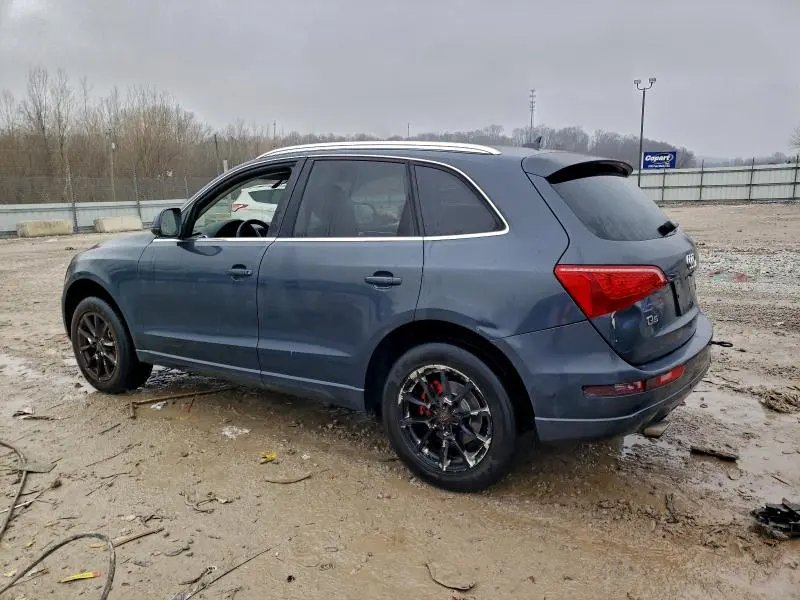 2010 AUDI Q5 PREMIUM  