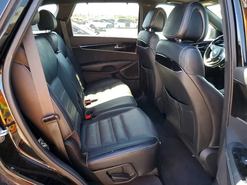2016 KIA SORENTOSXL   