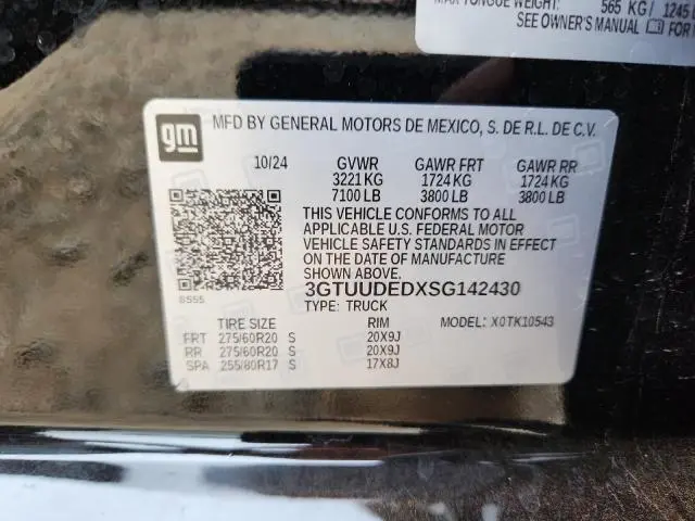 2025 GMC SIERRA K1500 SLT  