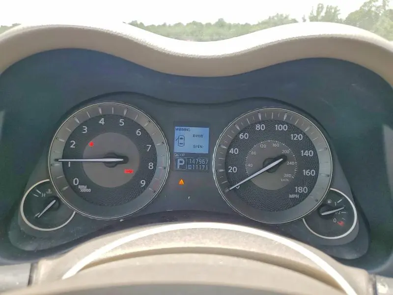 2011 INFINITI M37 BASE  