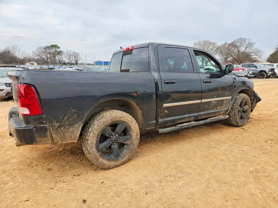 2018 RAM 1500 SLT  