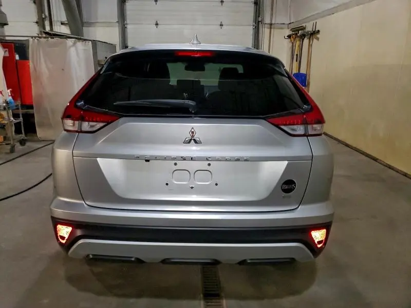 2022 MITSUBISHI ECLIPSE CROSS SE  
