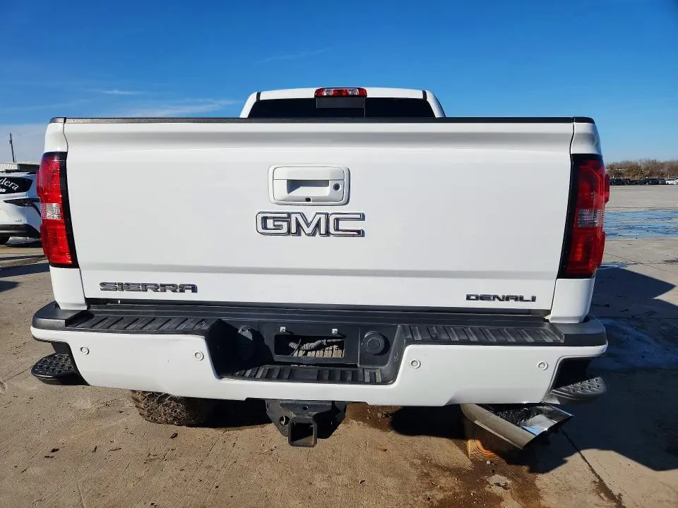 2015 GMC SIERRA K2500 DENALI  