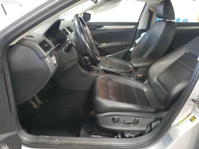 2015 VOLKSWAGEN PASSAT S  