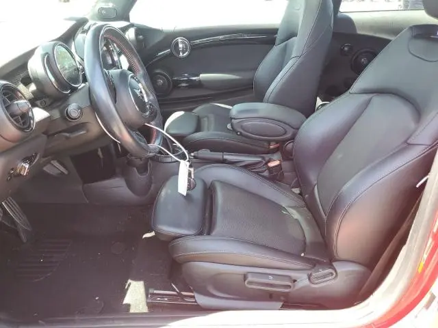 2017 MINI COOPER S