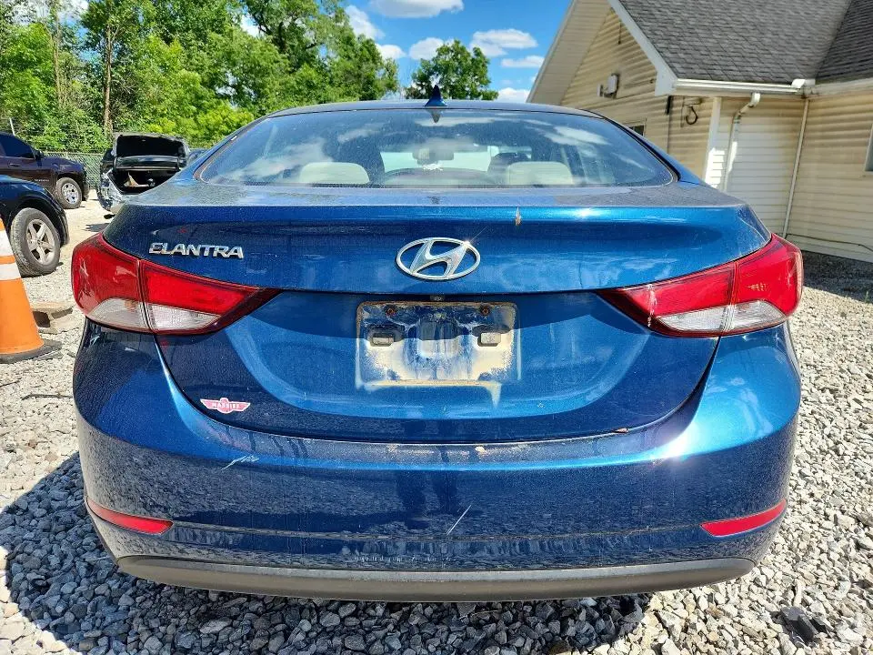 2014 HYUNDAI ELANTRA SE  