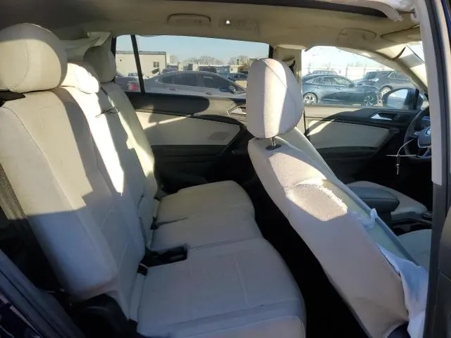 2021 VOLKSWAGEN TIGUAN SE  