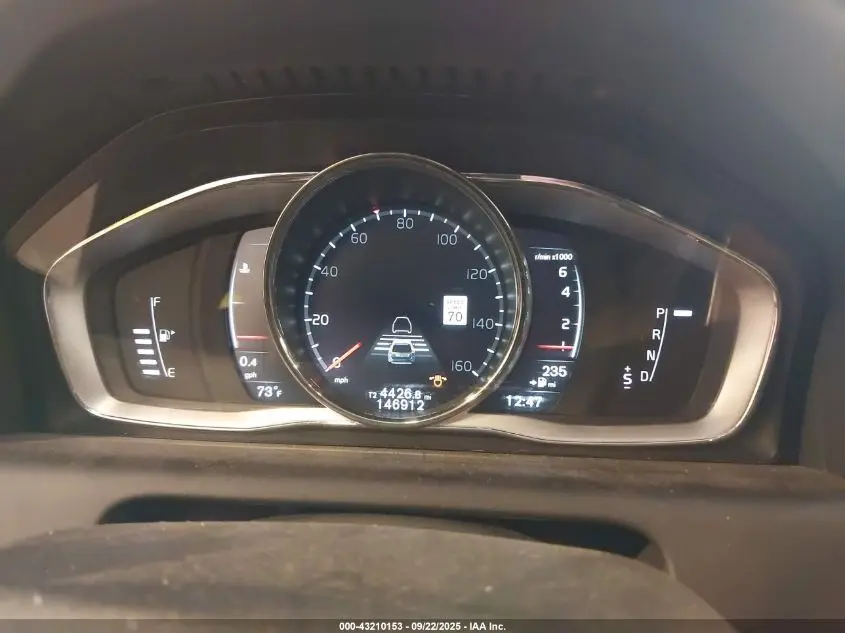 2017 VOLVO XC60 INSCRIPTION